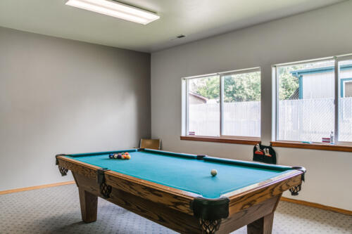Butte Crest Pool Table